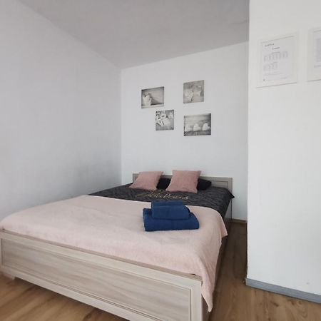 Ferienwohnung 27 Kawalerka Częstochowa Exterior foto